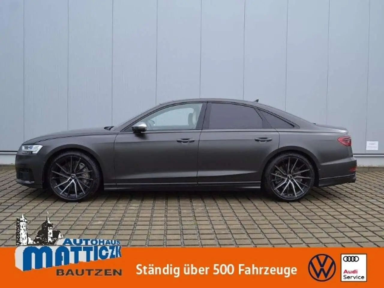 Photo 1 : Audi S8 2020 Petrol