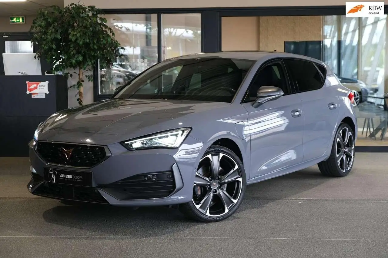 Photo 1 : Cupra Leon 2021 Hybride