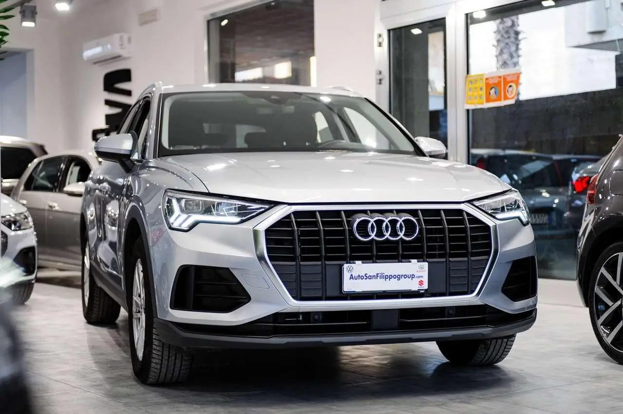 Photo 1 : Audi Q3 2019 Diesel