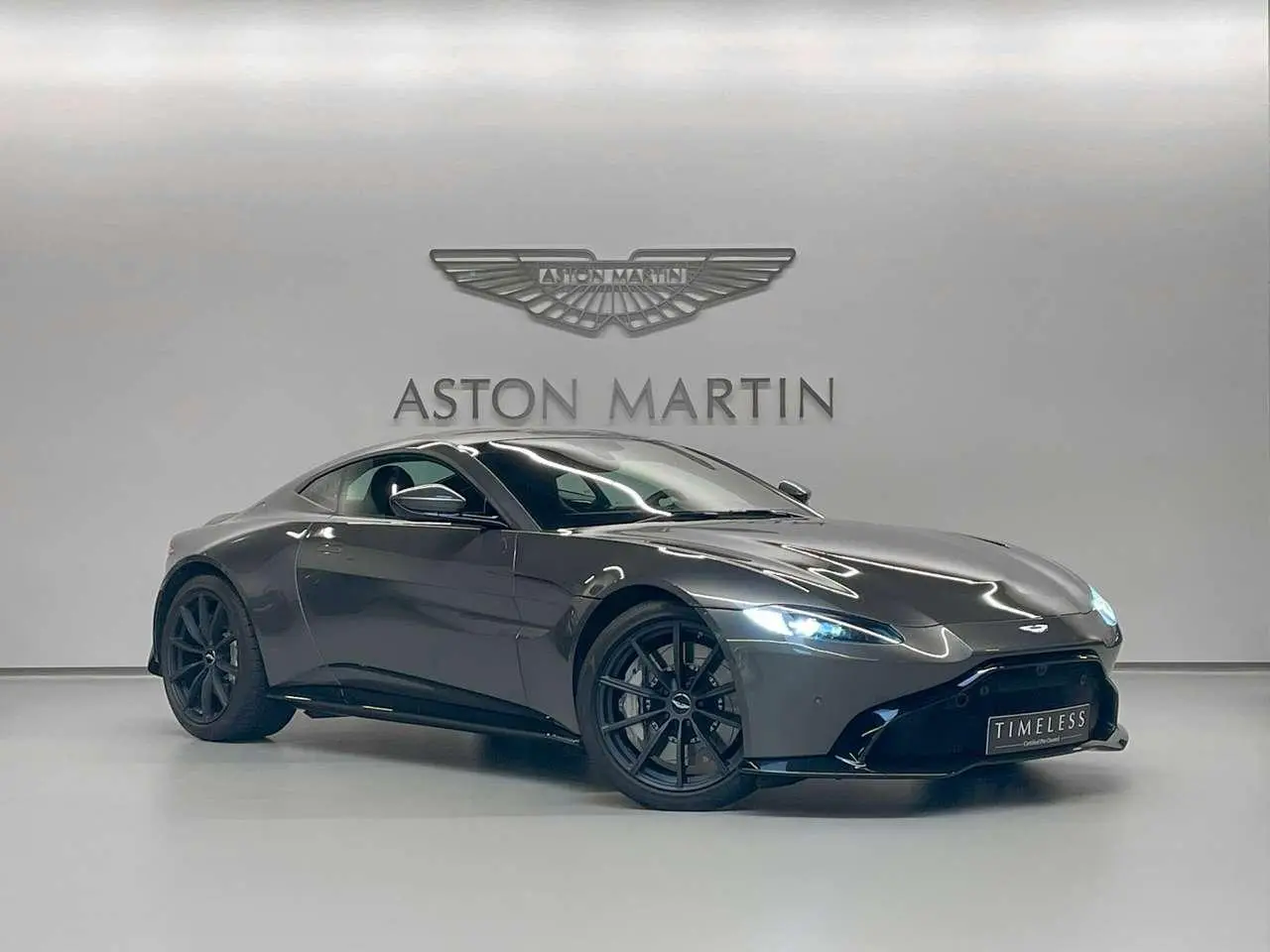 Photo 1 : Aston Martin Vantage 2020 Petrol