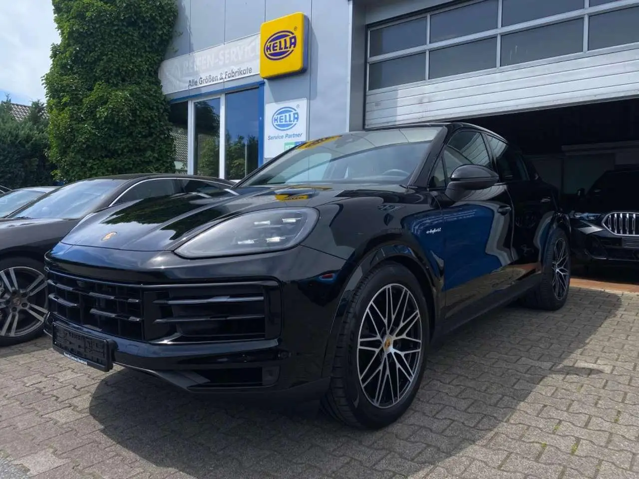 Photo 1 : Porsche Cayenne 2024 Hybrid