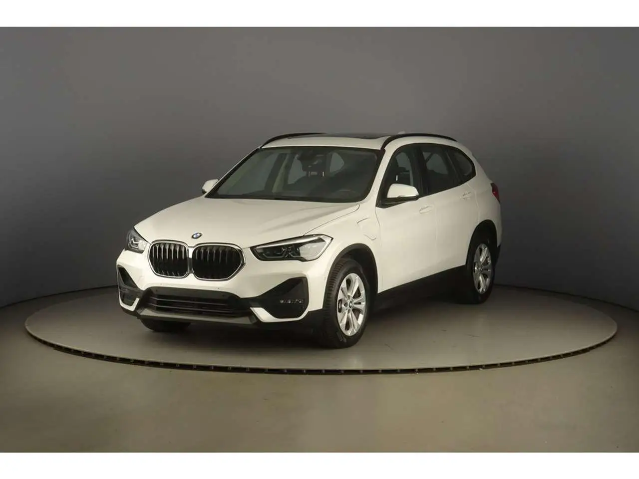 Photo 1 : Bmw X1 2021 Hybride