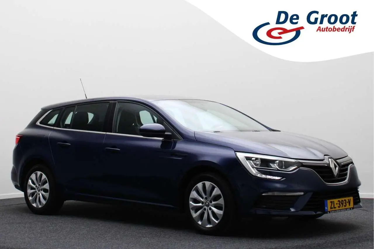 Photo 1 : Renault Megane 2018 Essence