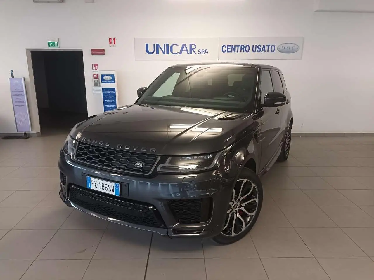 Photo 1 : Land Rover Range Rover Sport 2019 Hybride