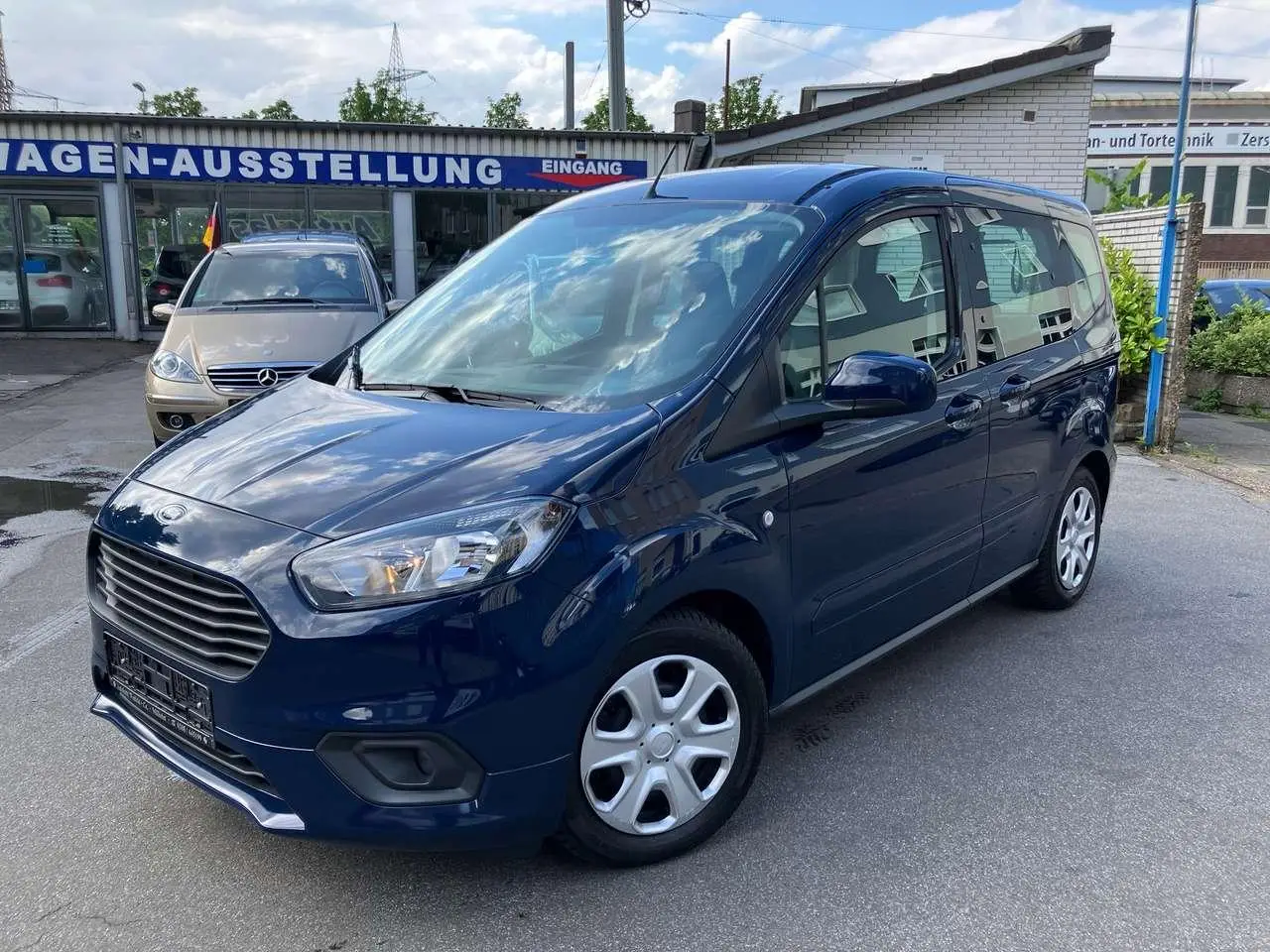 Photo 1 : Ford Tourneo 2018 Essence