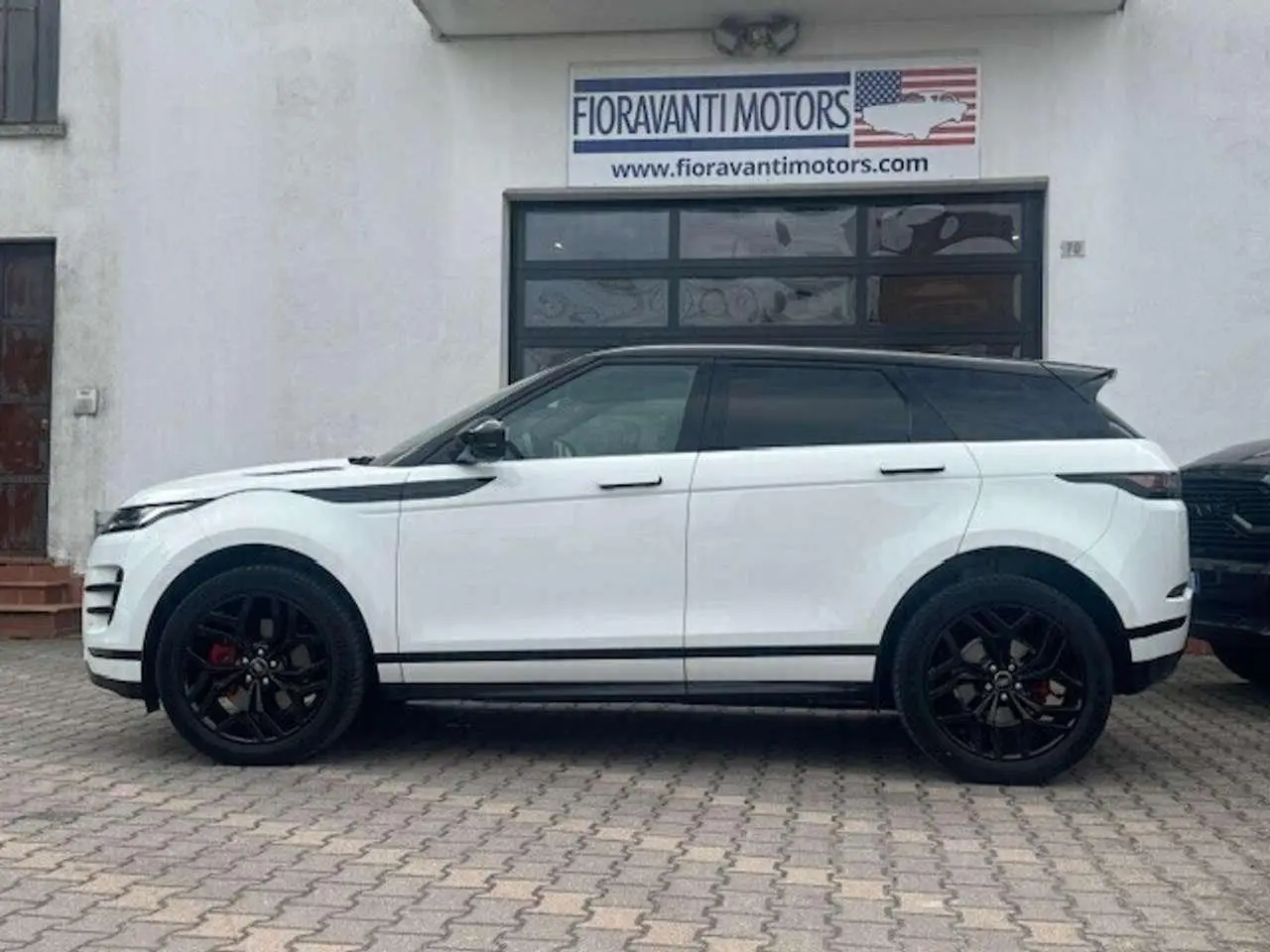 Photo 1 : Land Rover Range Rover Evoque 2022 Hybrid