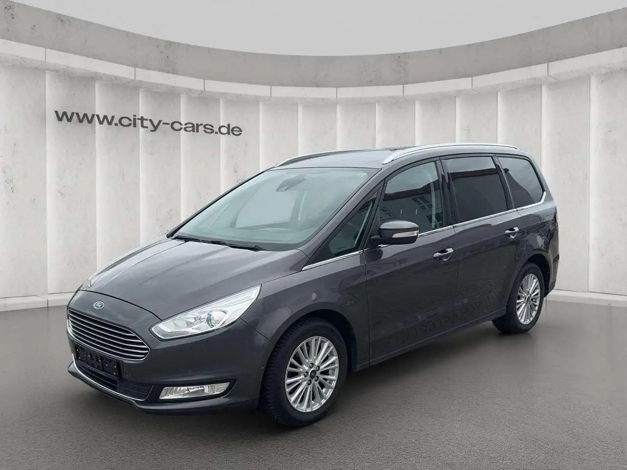 Photo 1 : Ford Galaxy 2018 Petrol