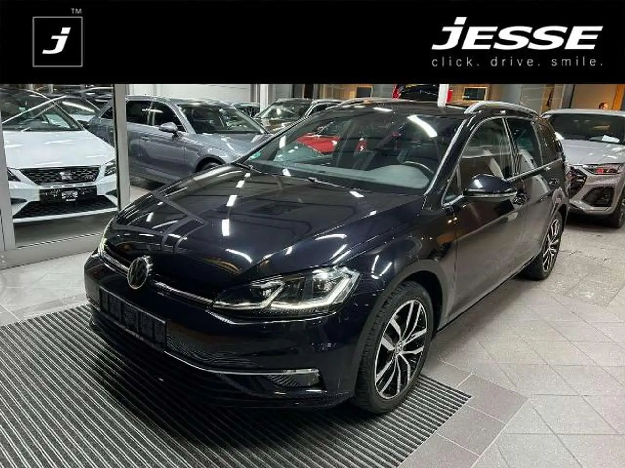 Photo 1 : Volkswagen Golf 2020 Essence