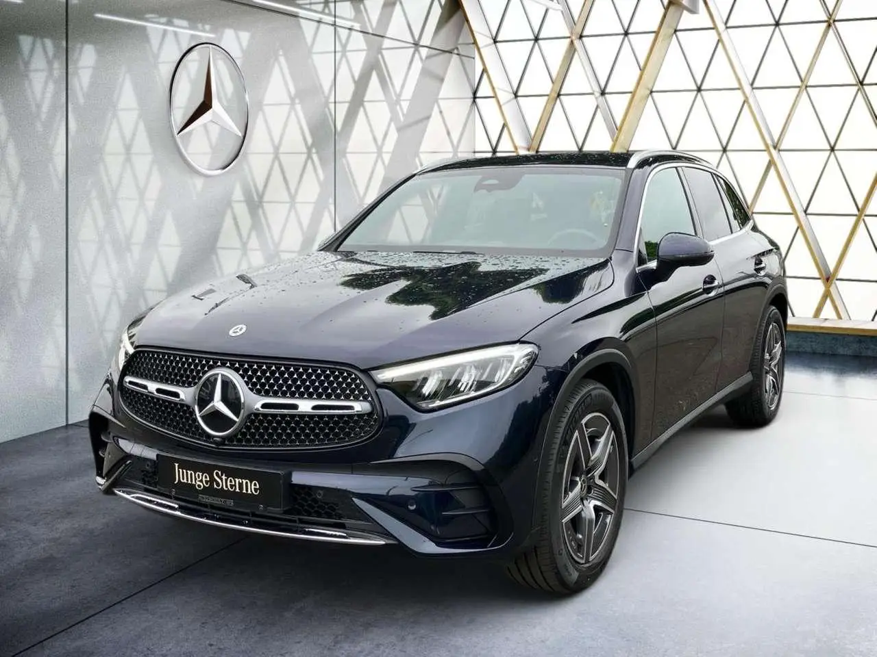 Photo 1 : Mercedes-benz Classe Glc 2023 Petrol