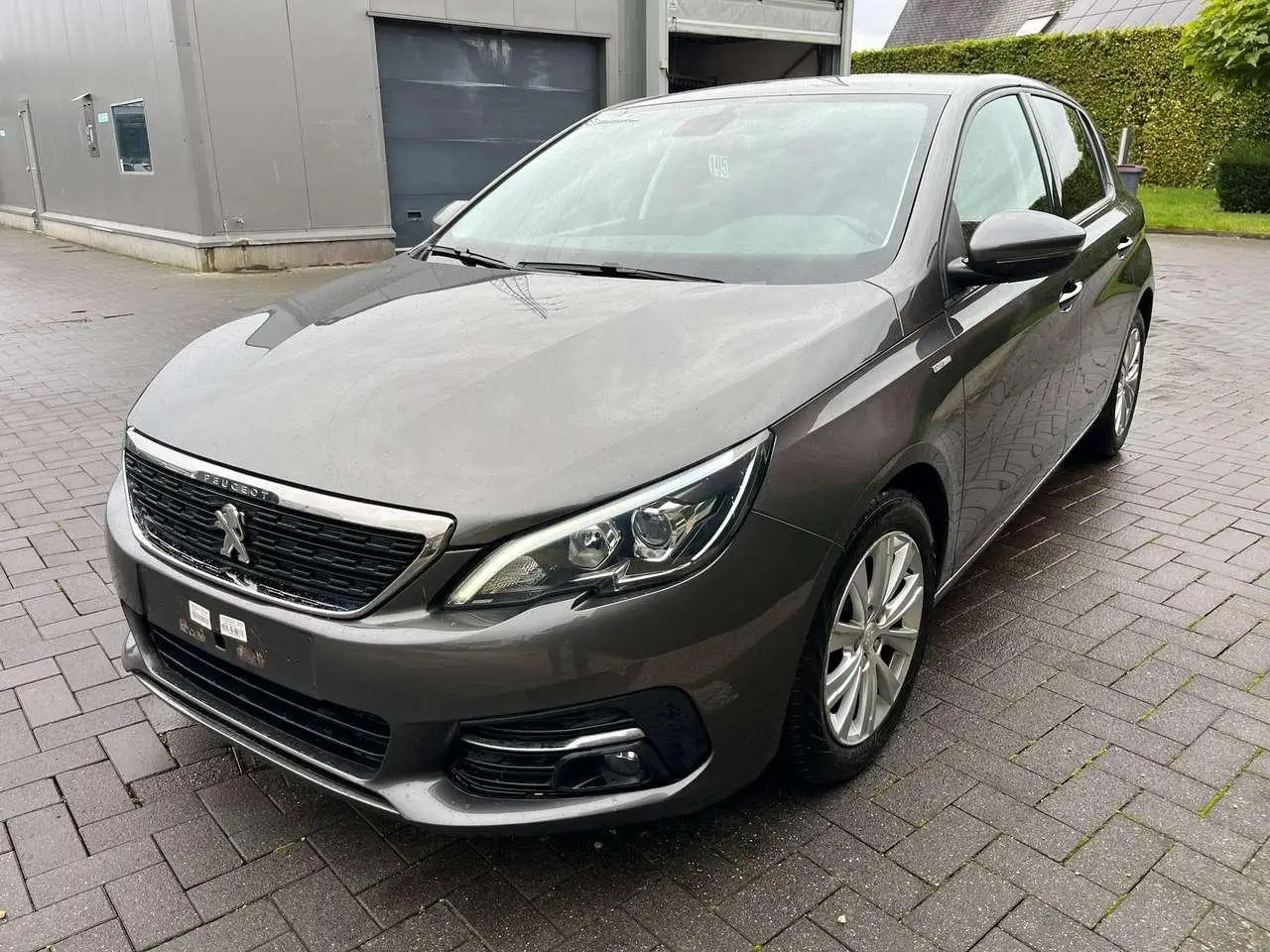 Photo 1 : Peugeot 308 2018 Essence