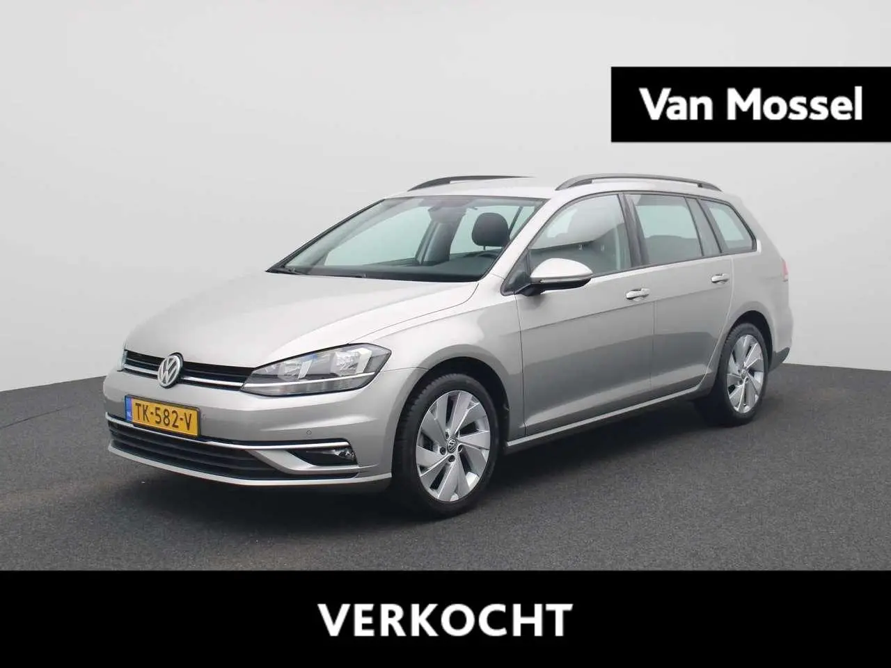 Photo 1 : Volkswagen Golf 2018 Petrol