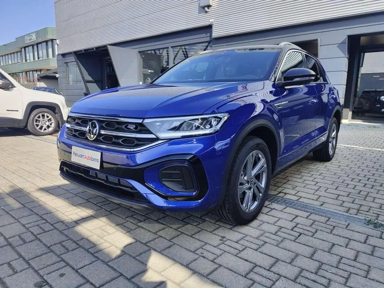 Photo 1 : Volkswagen T-roc 2024 Petrol