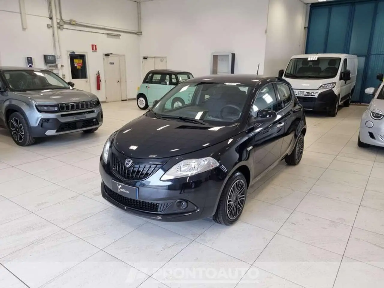 Photo 1 : Lancia Ypsilon 2024 Non renseigné