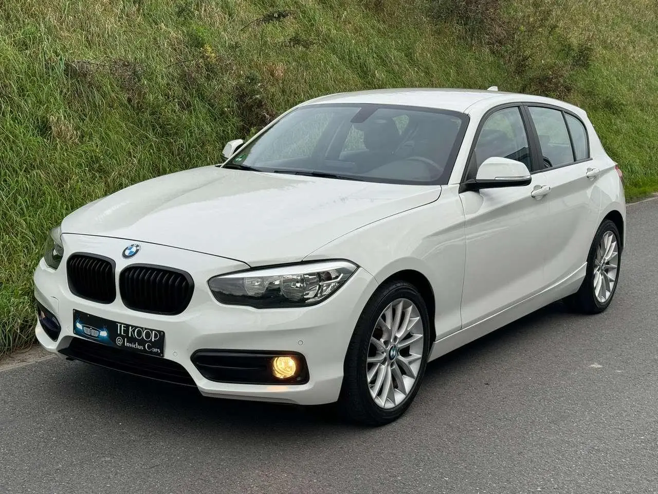 Photo 1 : Bmw Serie 1 2017 Petrol