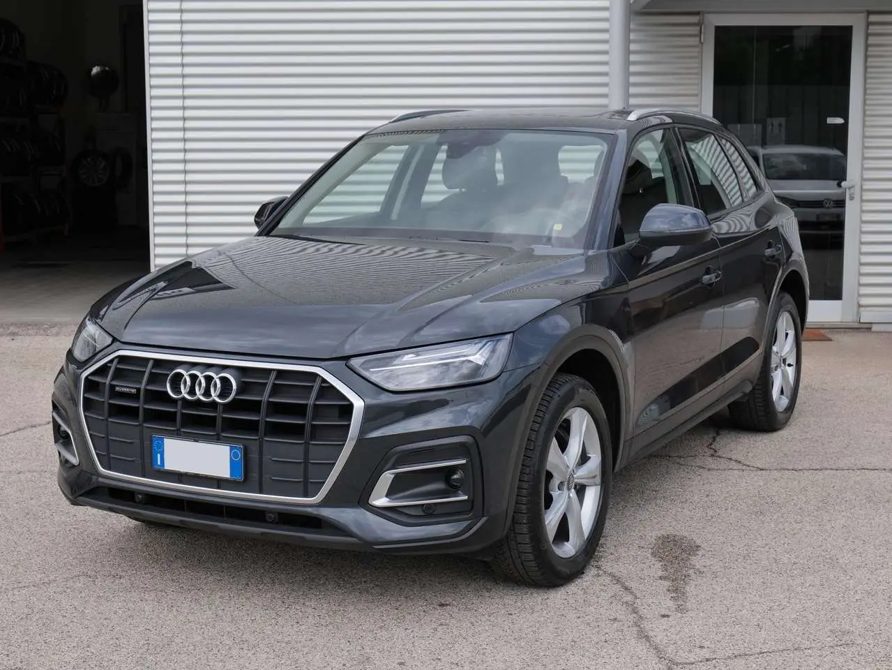 Photo 1 : Audi Q5 2022 Hybride