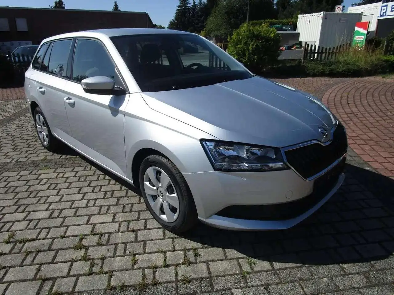 Photo 1 : Skoda Fabia 2022 Petrol