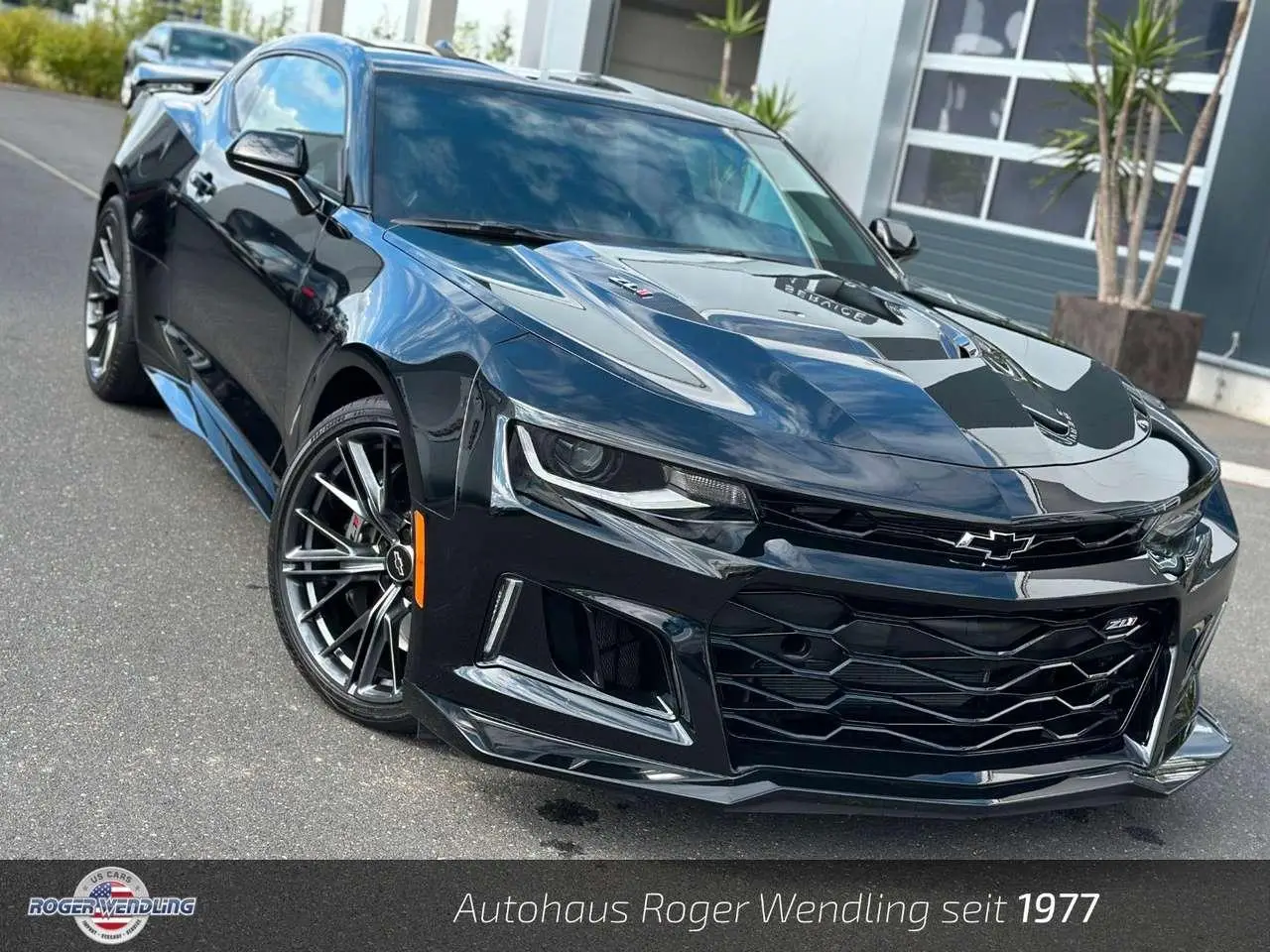 Photo 1 : Chevrolet Camaro 2023 Essence