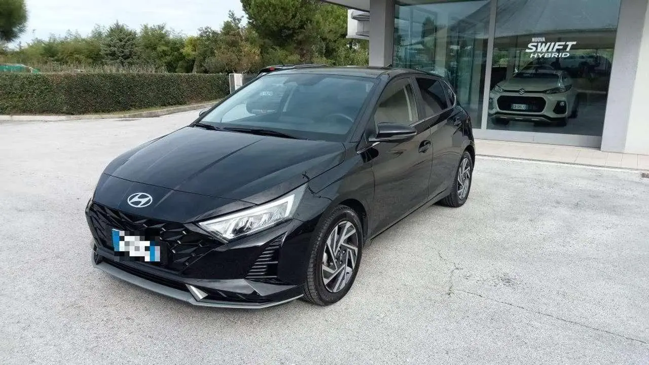 Photo 1 : Hyundai I20 2023 Petrol