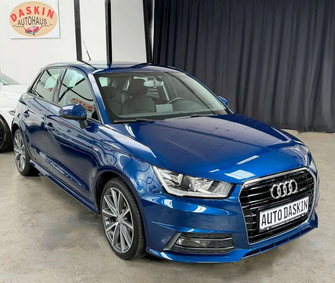 Photo 1 : Audi A1 2016 Petrol