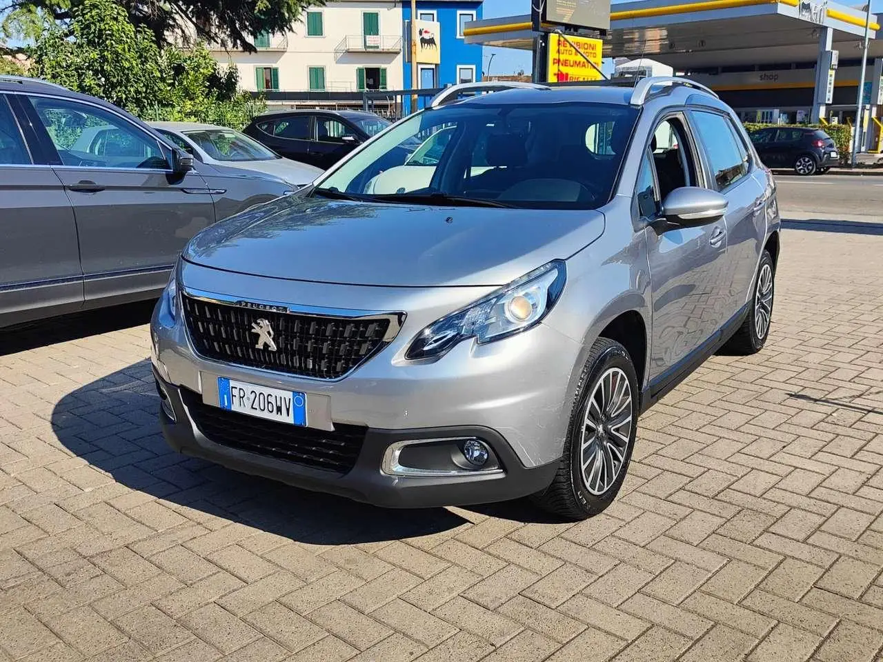 Photo 1 : Peugeot 2008 2018 Petrol