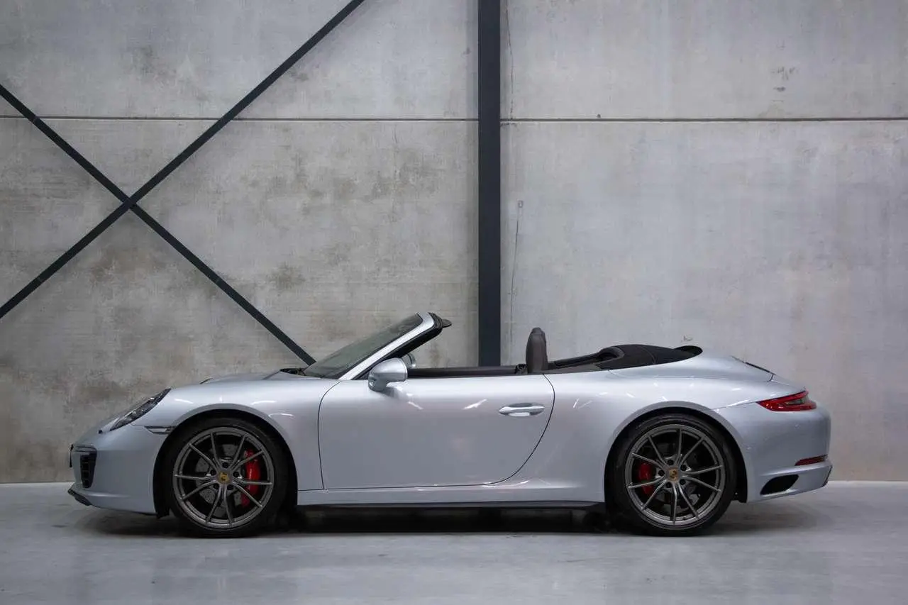 Photo 1 : Porsche 991 2016 Essence