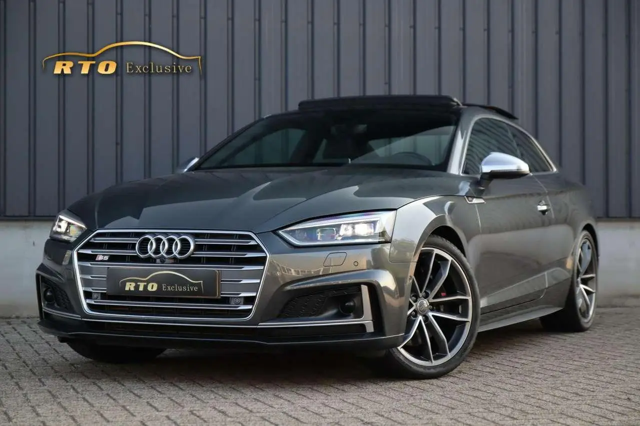 Photo 1 : Audi S5 2016 Petrol