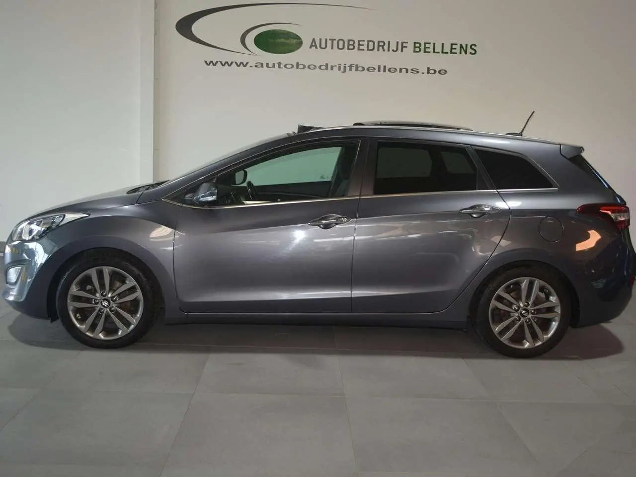 Photo 1 : Hyundai I30 2017 Petrol