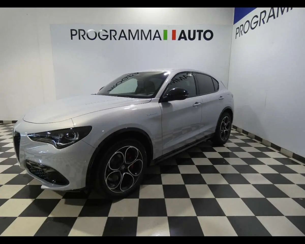 Photo 1 : Alfa Romeo Stelvio 2024 Diesel