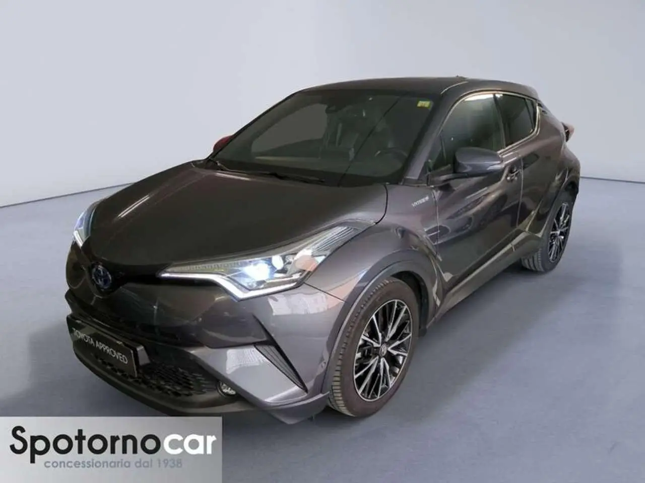 Photo 1 : Toyota C-hr 2018 Hybrid