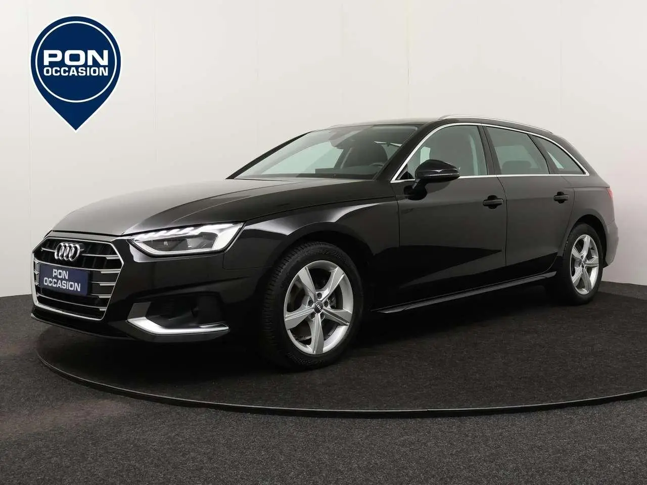 Photo 1 : Audi A4 2019 Essence