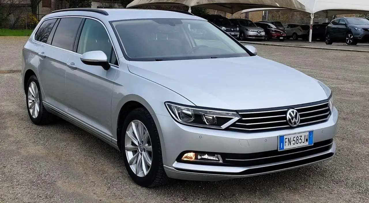 Photo 1 : Volkswagen Passat 2018 Diesel