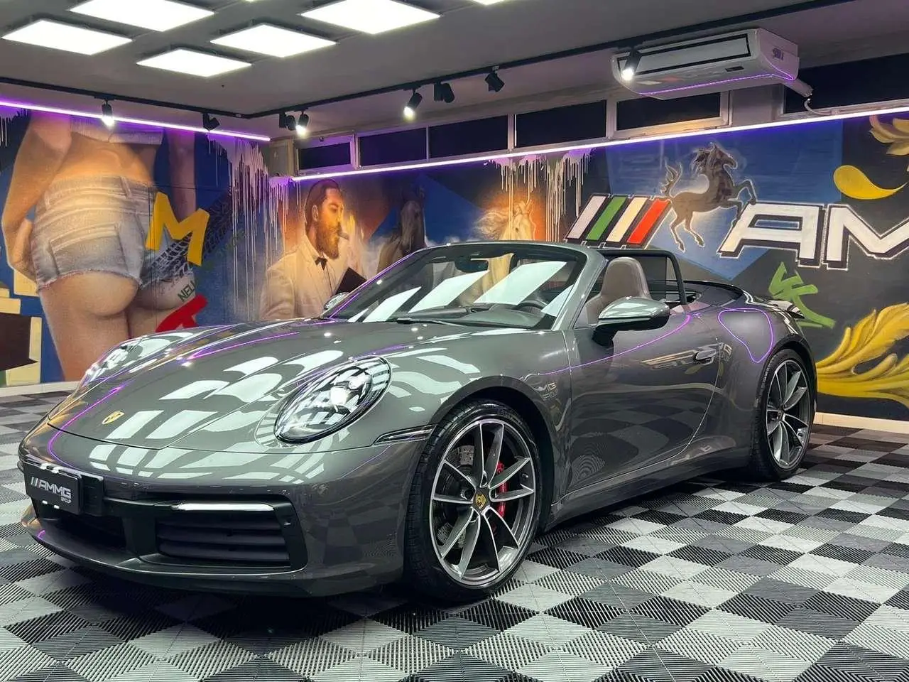 Photo 1 : Porsche 992 2019 Essence