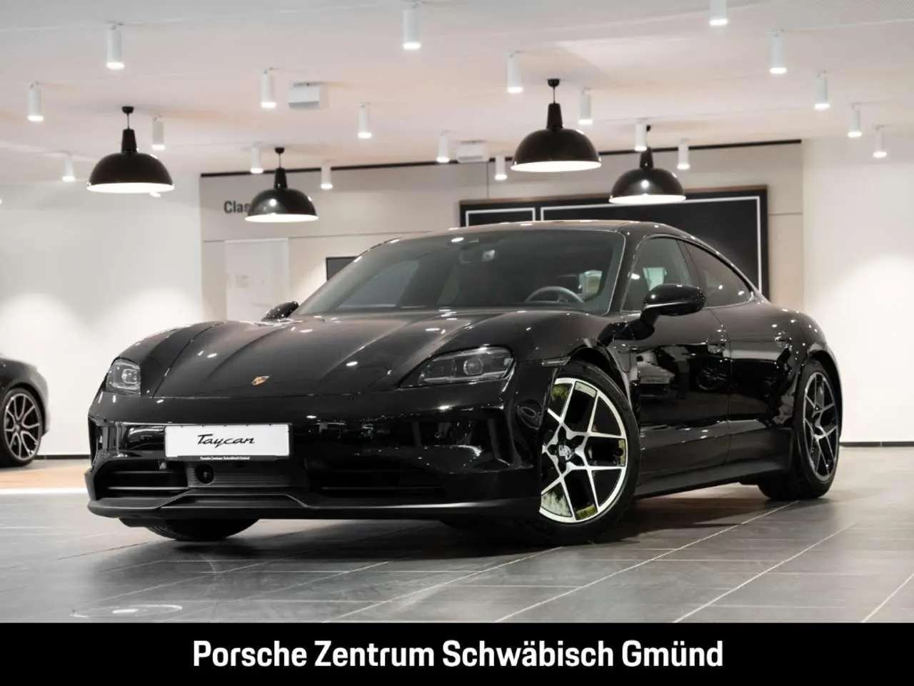 Photo 1 : Porsche Taycan 2024 Electric