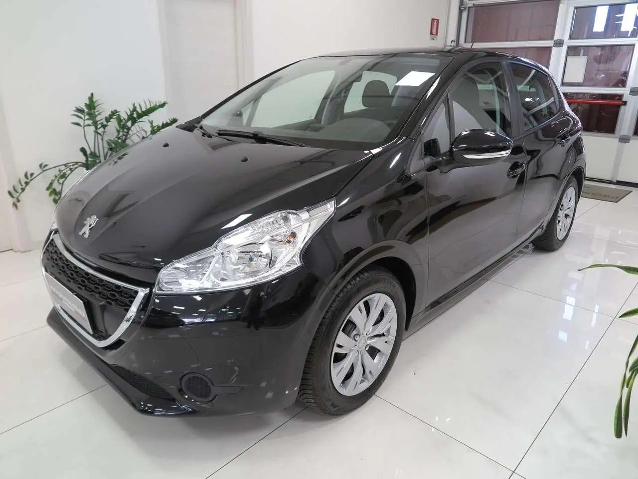 Photo 1 : Peugeot 208 2015 Petrol