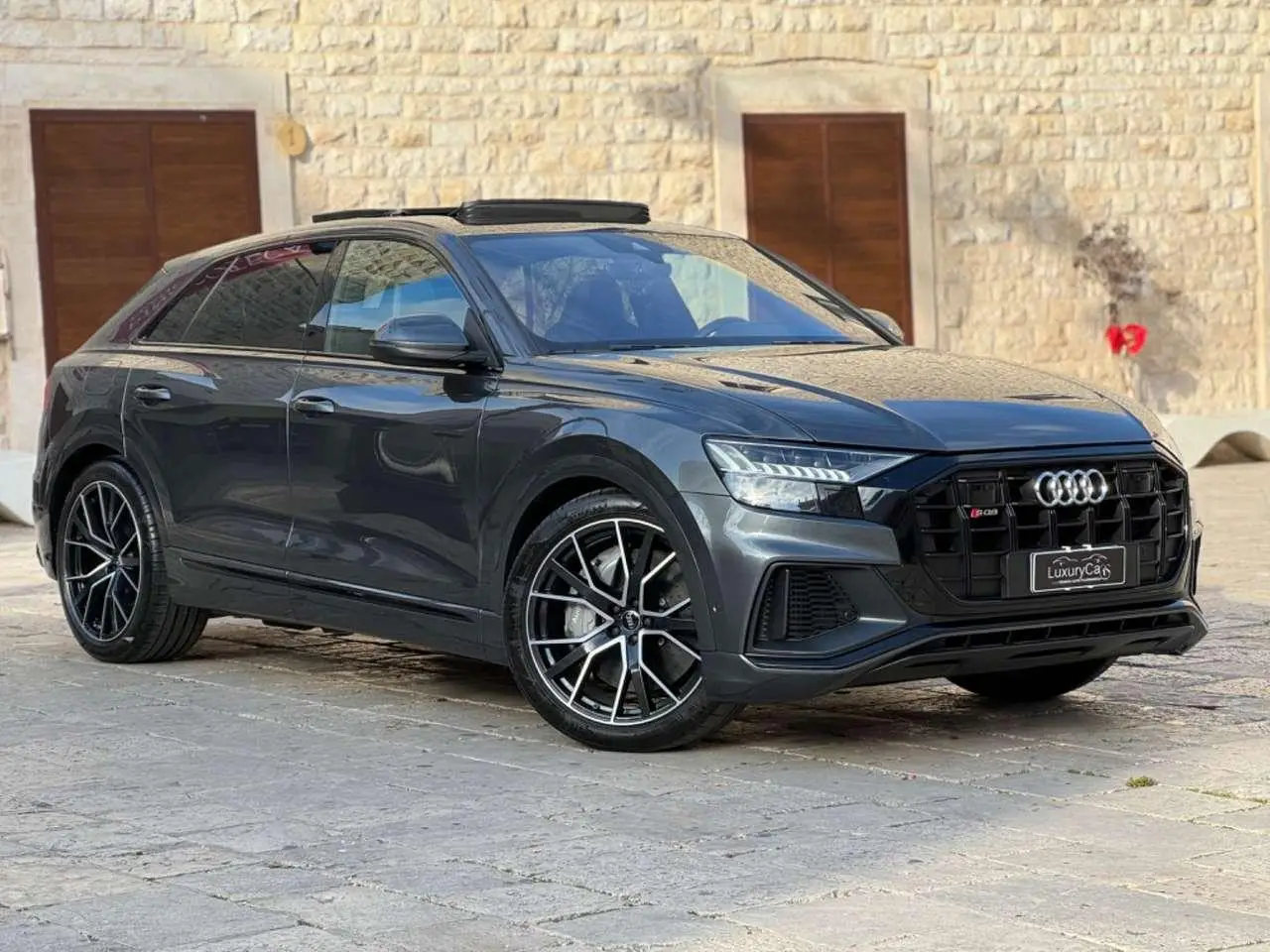 Photo 1 : Audi Sq8 2019 Hybride