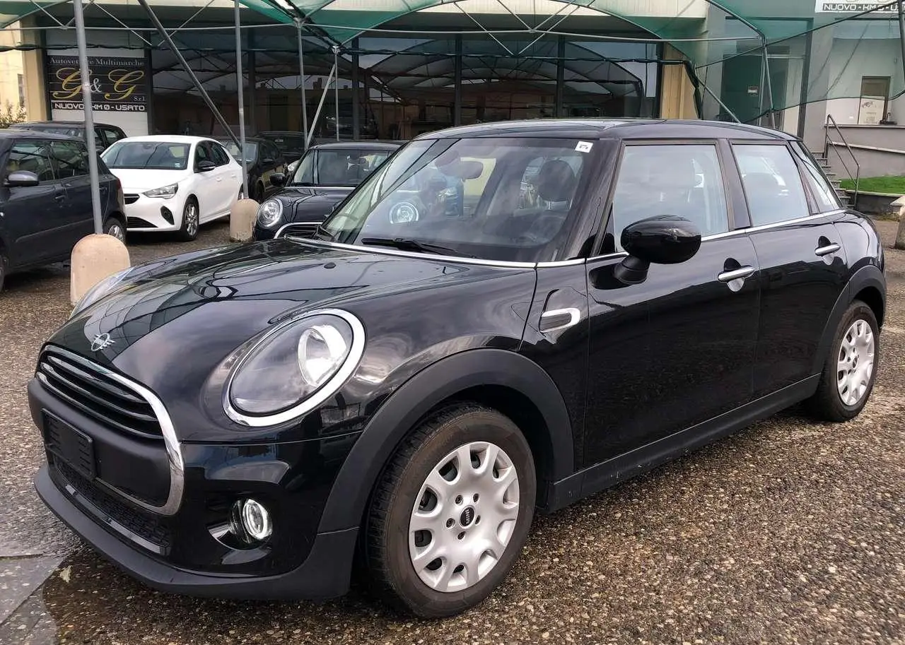 Photo 1 : Mini One 2019 Petrol