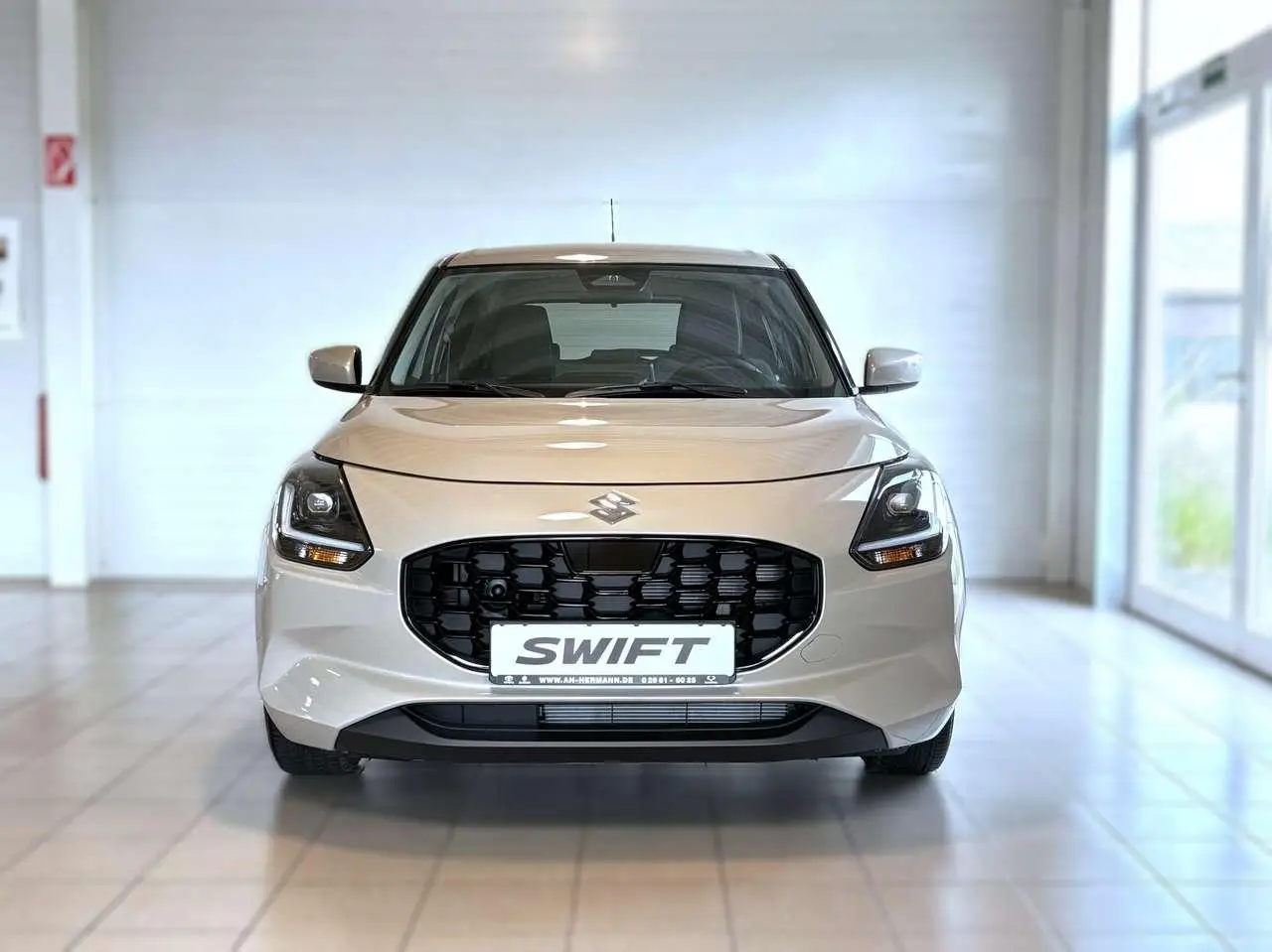 Photo 1 : Suzuki Swift 2024 Essence