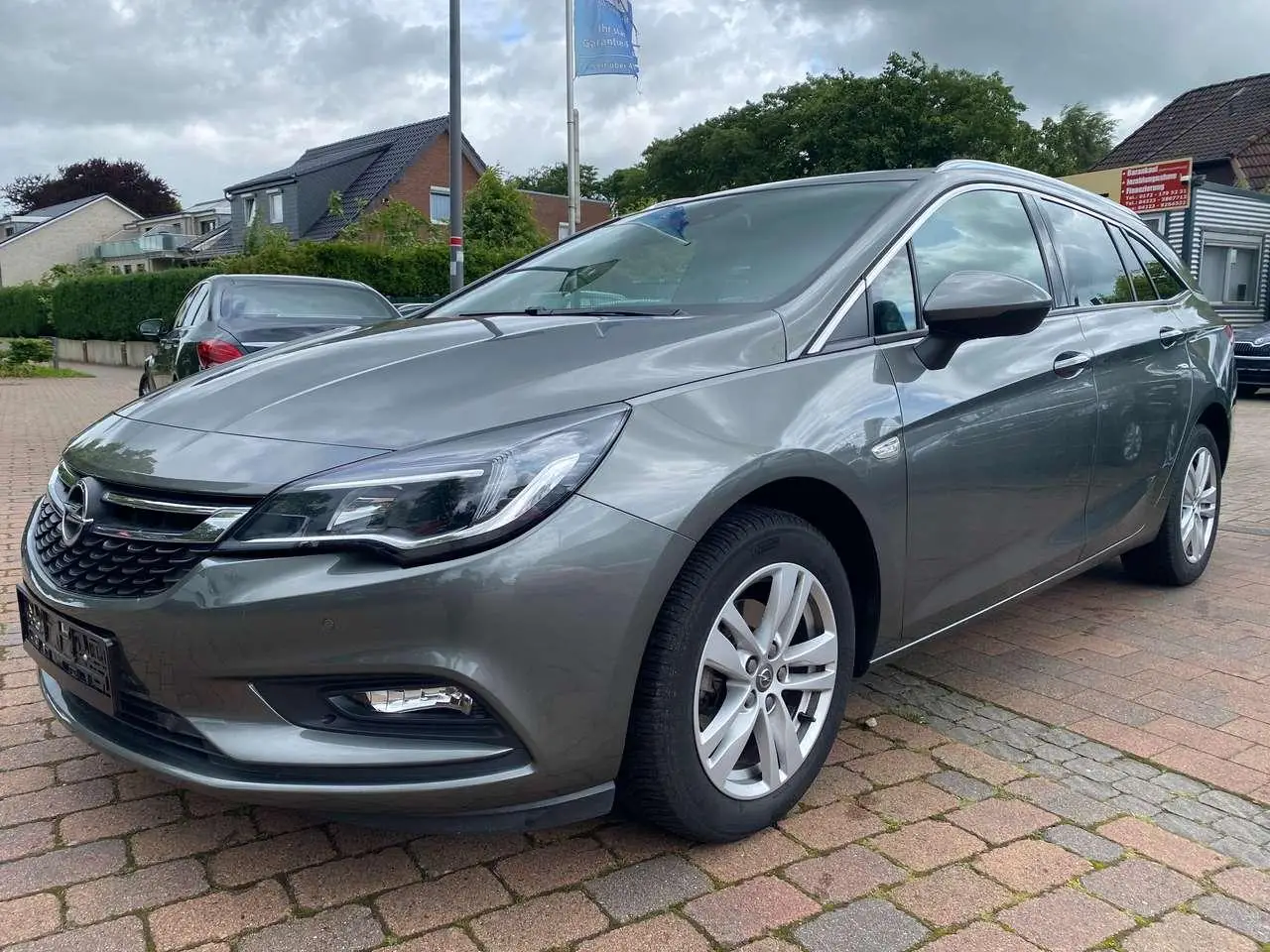 Photo 1 : Opel Astra 2018 Essence