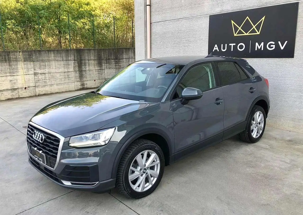 Photo 1 : Audi Q2 2018 Diesel