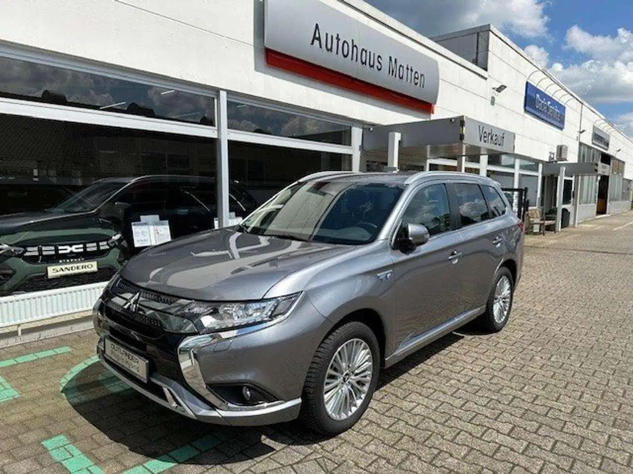 Photo 1 : Mitsubishi Outlander 2020 Hybrid