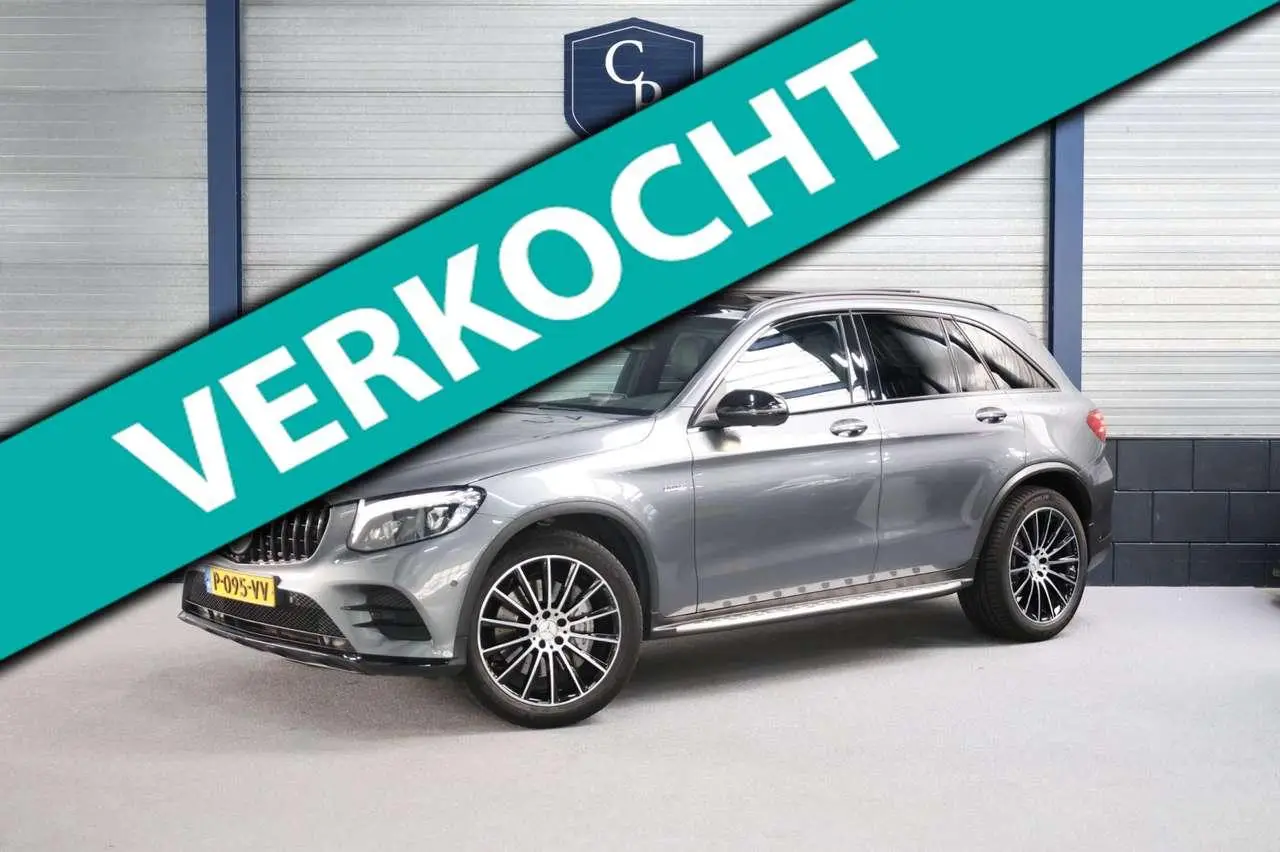 Photo 1 : Mercedes-benz Classe Glc 2017 Petrol