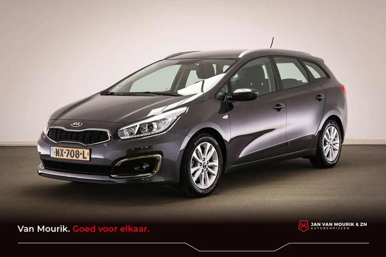 Photo 1 : Kia Ceed 2017 Petrol