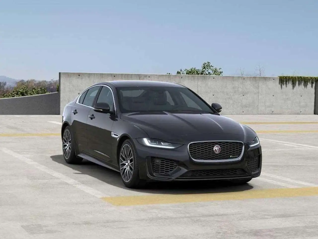 Photo 1 : Jaguar Xe 2024 Hybrid