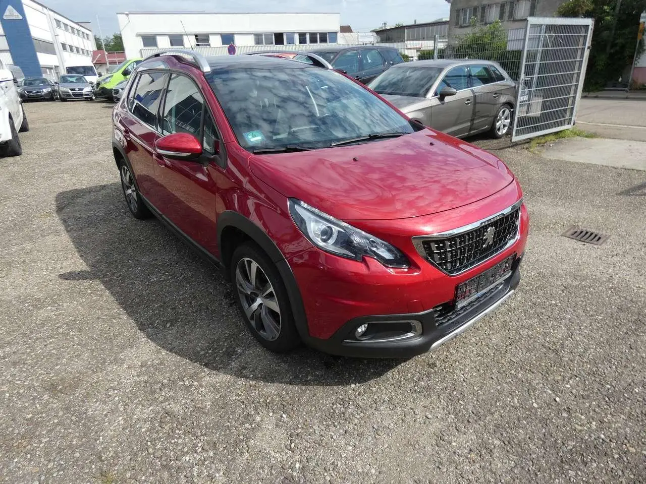 Photo 1 : Peugeot 2008 2017 Petrol