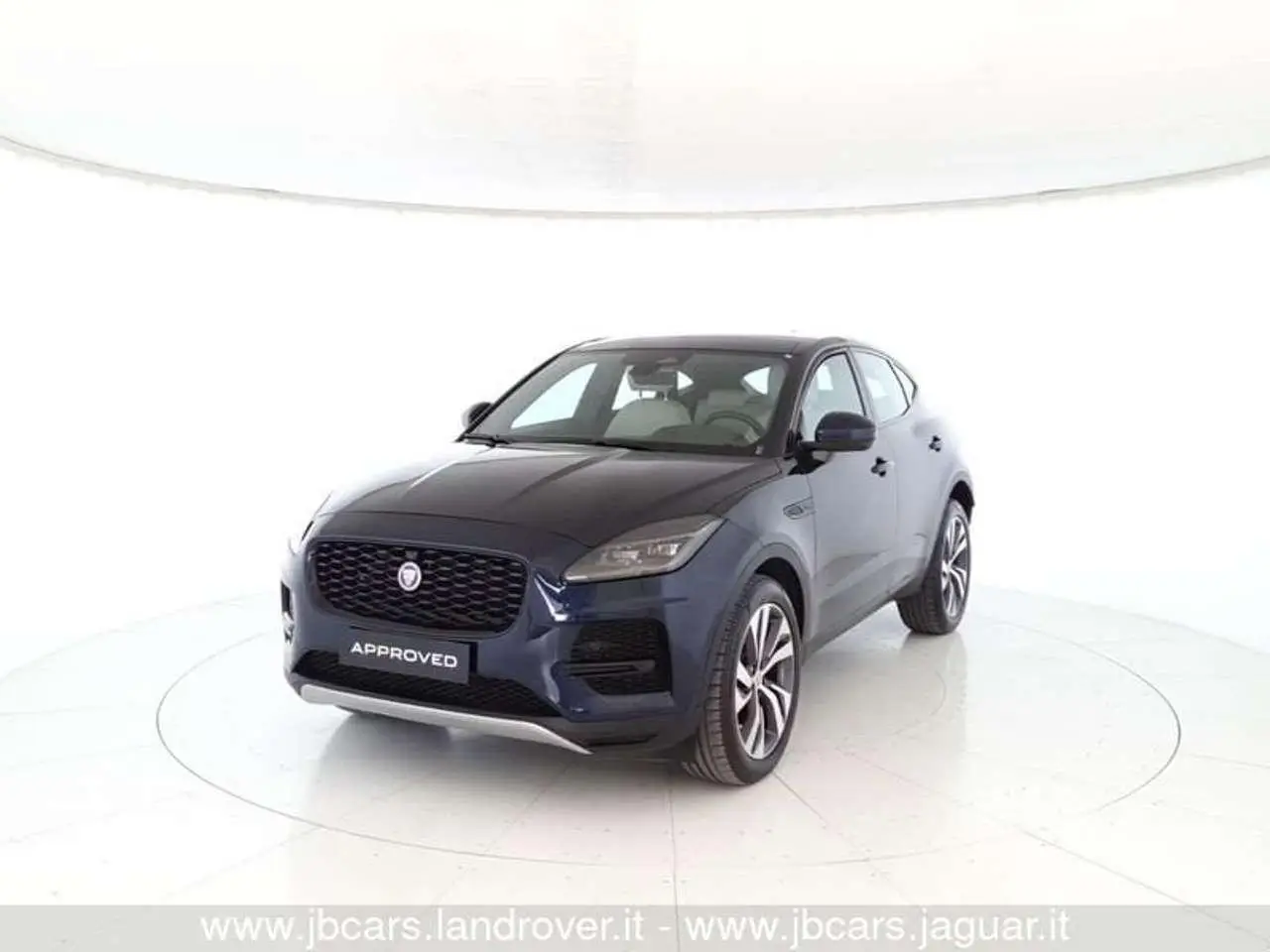 Photo 1 : Jaguar E-pace 2021 Hybride