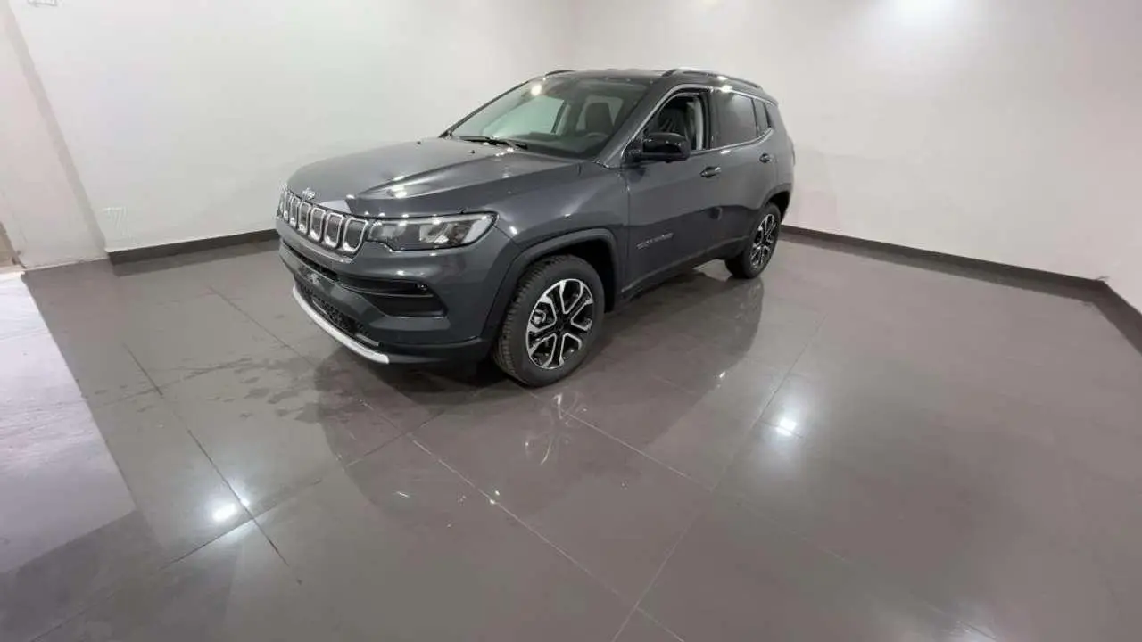 Photo 1 : Jeep Compass 2024 Diesel