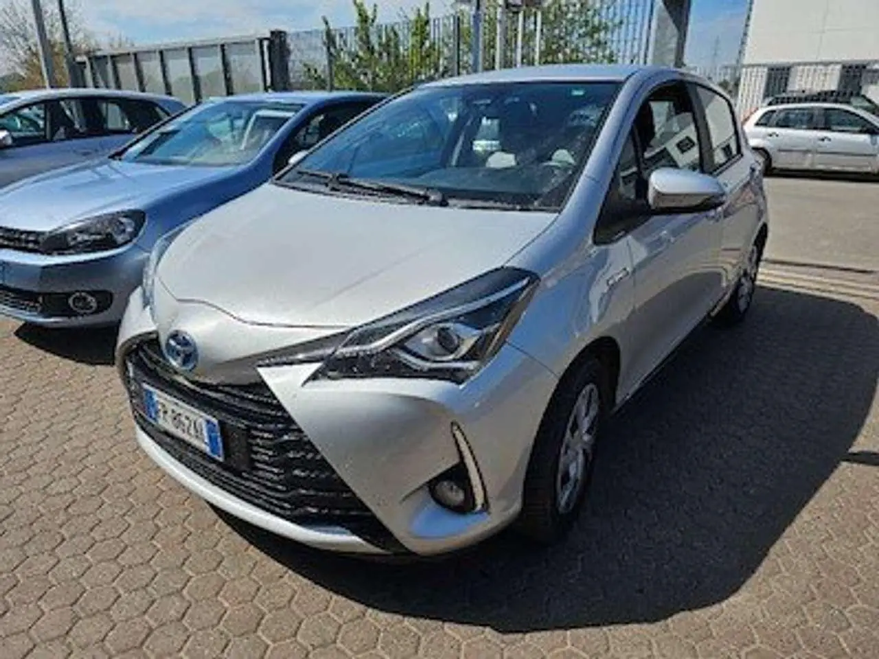 Photo 1 : Toyota Yaris 2018 Hybride