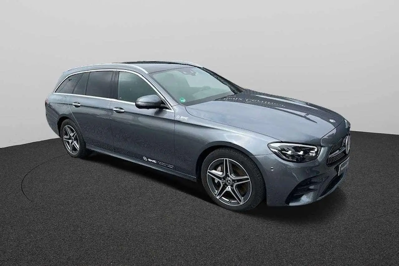 Photo 1 : Mercedes-benz Classe E 2023 Hybrid