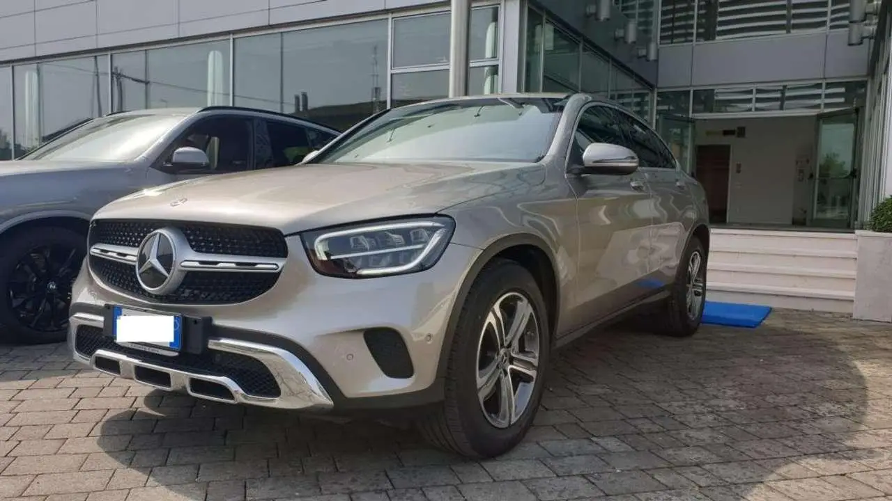 Photo 1 : Mercedes-benz Classe Glc 2020 Petrol