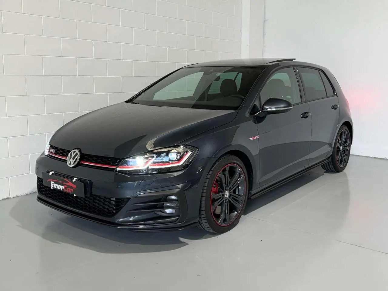 Photo 1 : Volkswagen Golf 2019 Essence